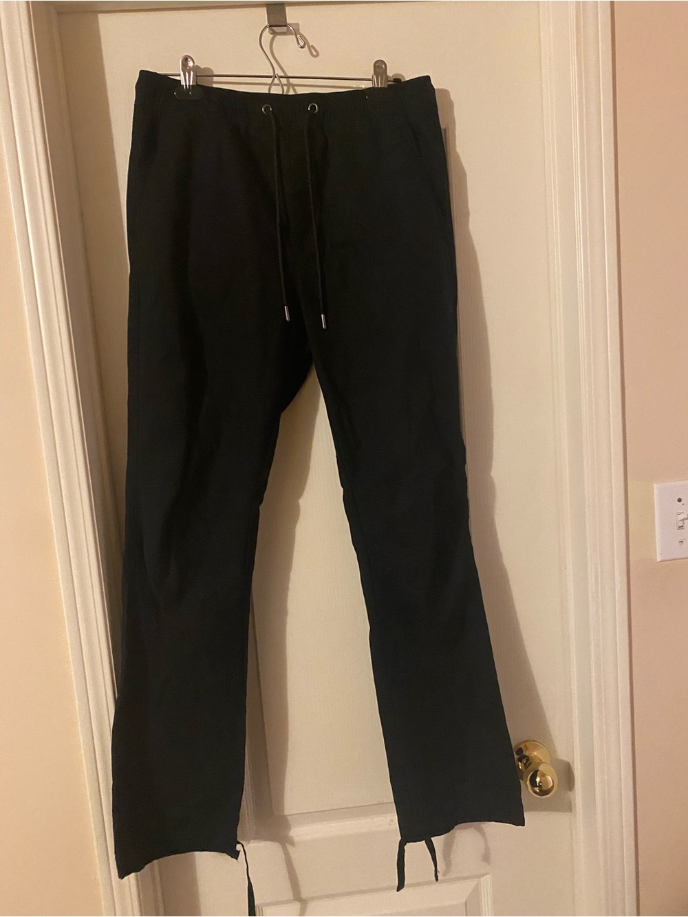 CSG Men's Black Drawstring Casual Pants Men’s medium